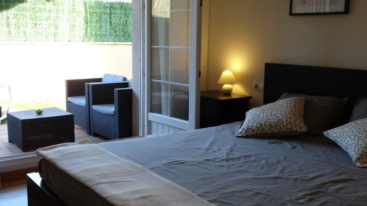 Apartamento Con Terraza Y Jardin En Бакио Испания