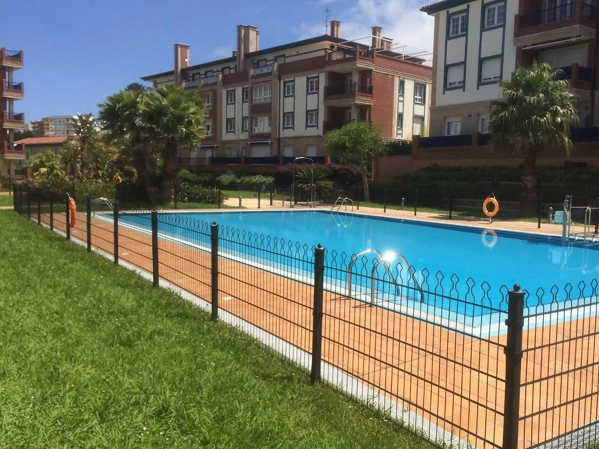 Apartamento Con Terraza Y Jardin En Бакио 0*,  Испания